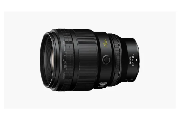 Nikon 135mm 1.8 Plena Z lens