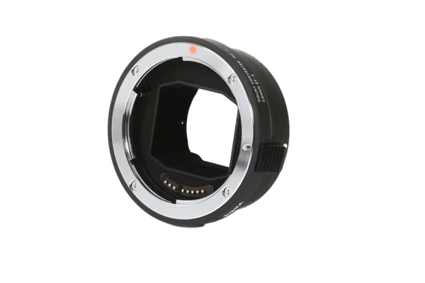 Sigma MC-11 Lens Adapter (Canon EF-Mount Lens to Sony E)